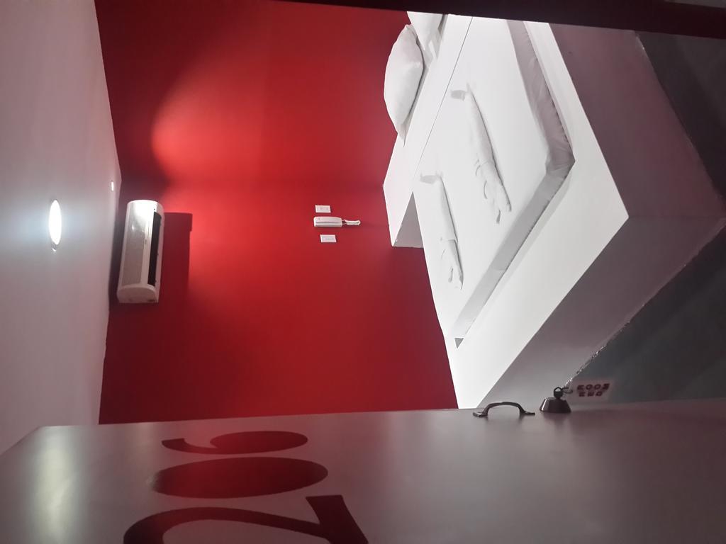 Hotel Red Room パナマ・シティー エクステリア 写真